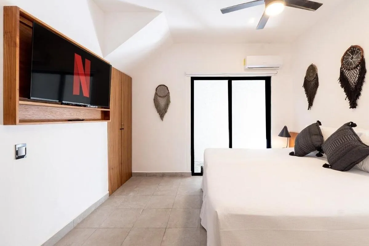 Apartment In Duplex One Block From Playacar Beach Playa del Carmen