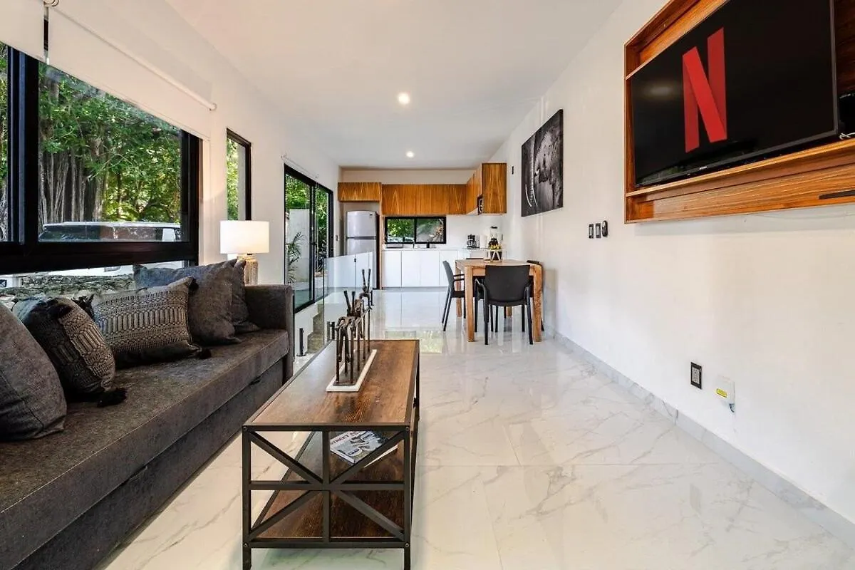 Apartment In Duplex One Block From Playacar Beach Playa del Carmen