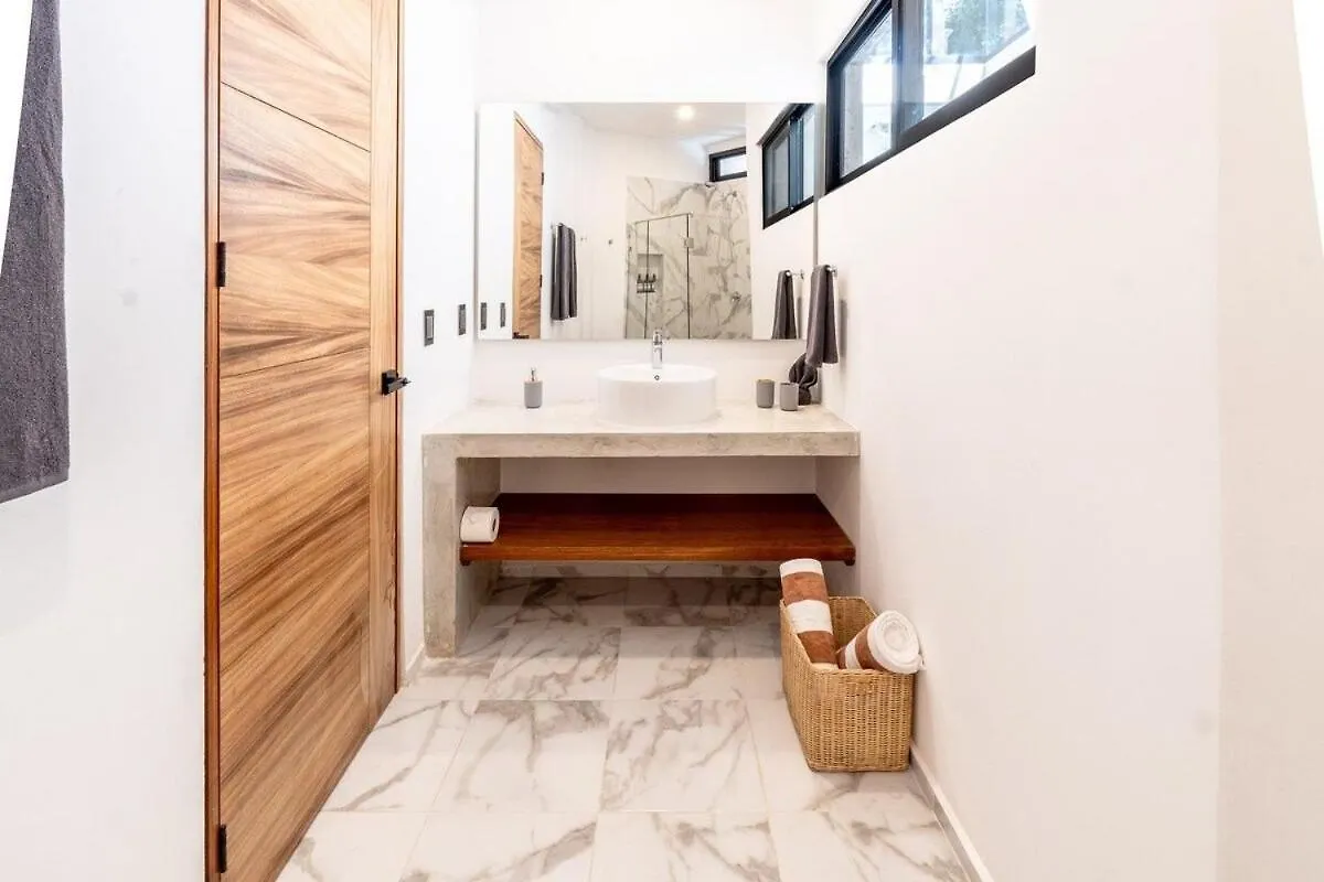 Apartment In Duplex One Block From Playacar Beach Playa del Carmen Mexico